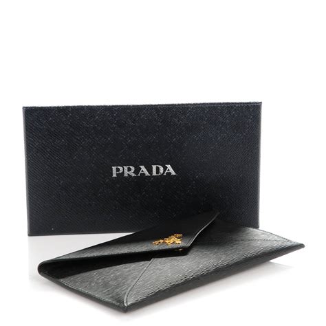 Prada vitello wallet